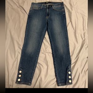 Ankle Jeans